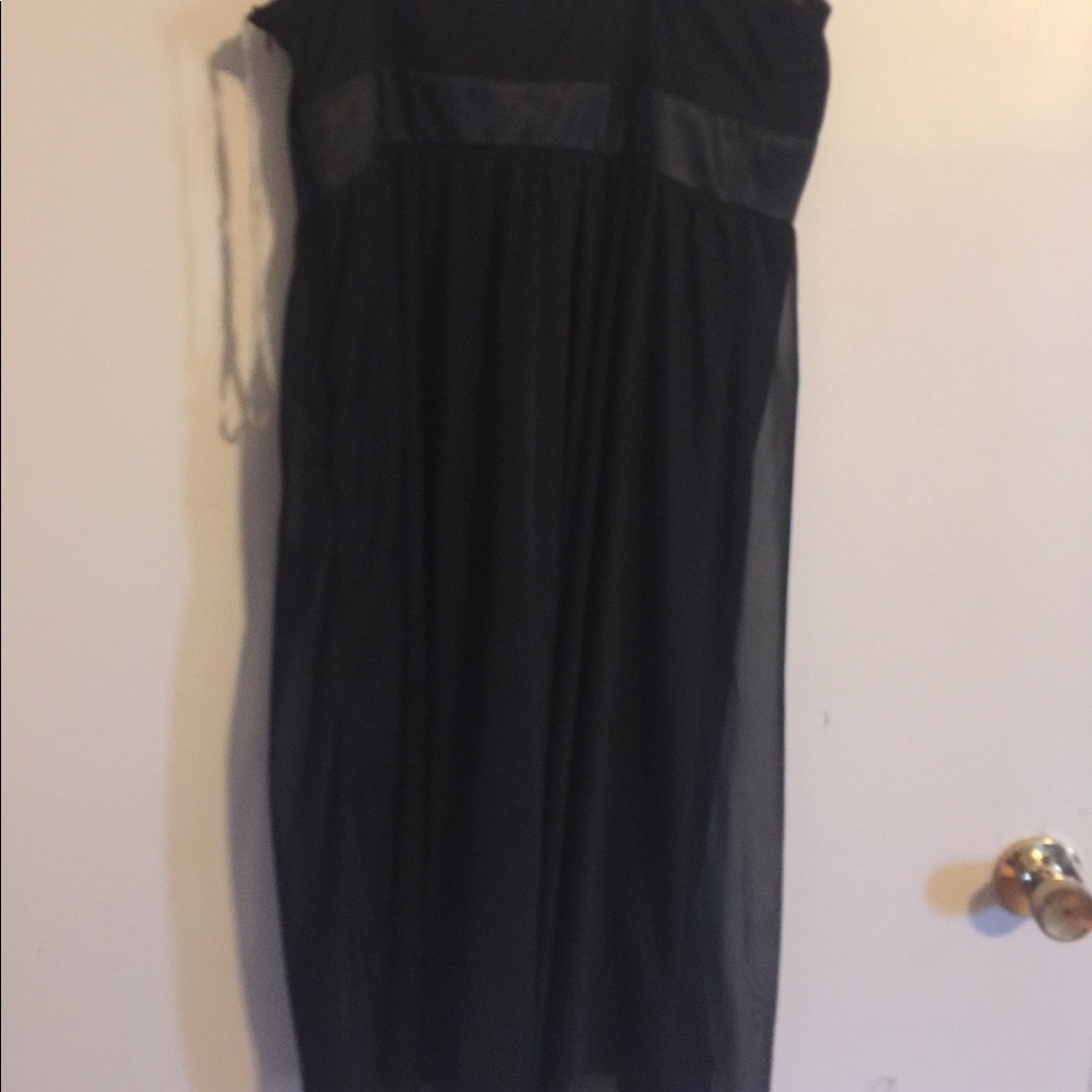 Dress - Picture 3 of 5